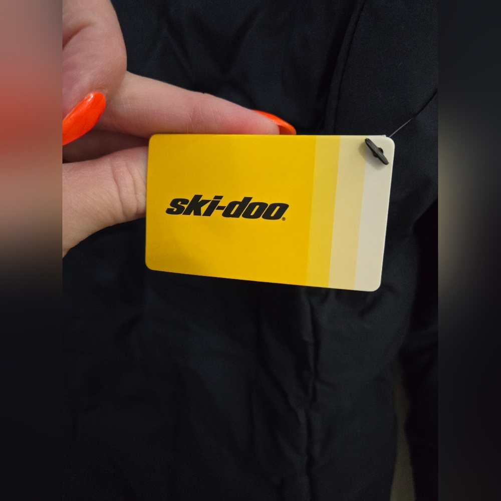 Skidoo Jacket - Picture 3 of 4